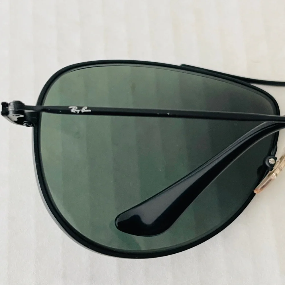 Ray-Ban Men's Black Aviator Sunglasses